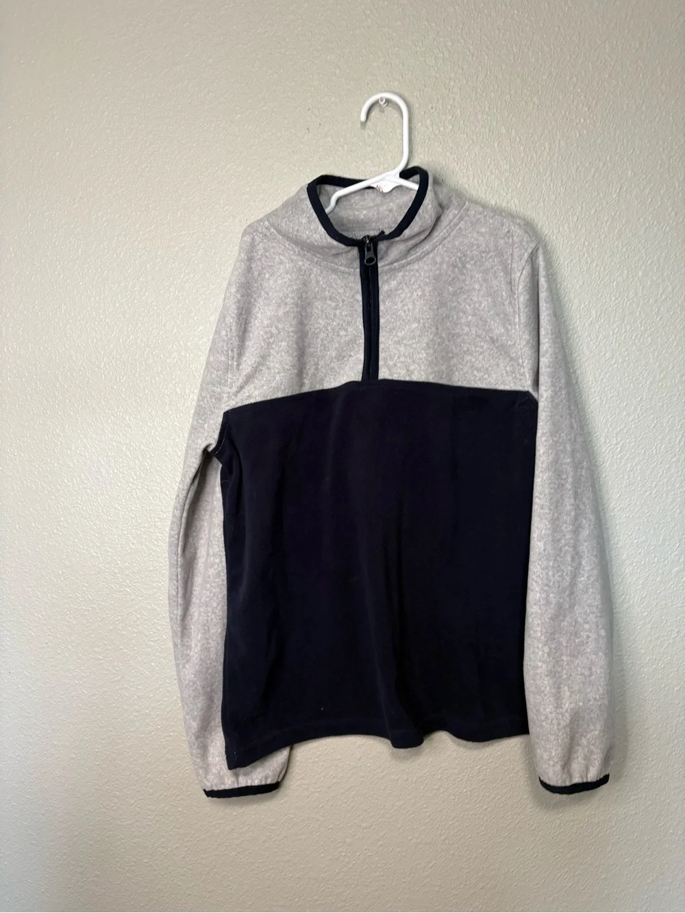 OshKosh B’gosh Boys Gray & Navy Quarter Zip Fleece Pullover Size 14